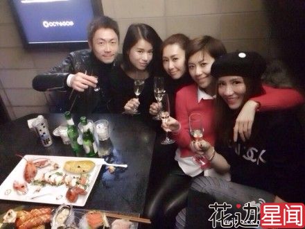 胡杏儿耍赖不承认新恋情 自爆与好友出游照力证